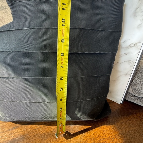 Salvatore Ferragamo Black and Gold Tote Bag - Picture 7 of 14